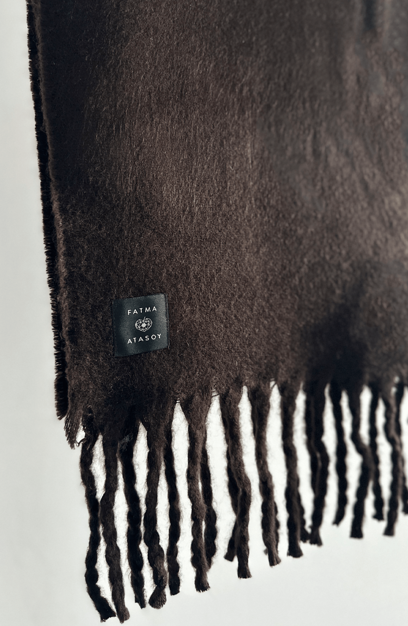 Püsküllü Acı Kahve Şal - Fatma Atasoy
