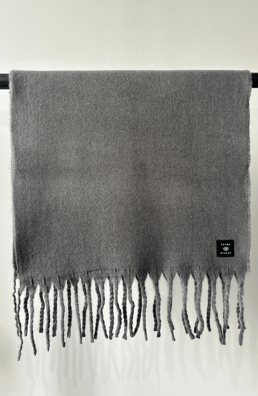 Püsküllü Gri Şal - Fatma Atasoy