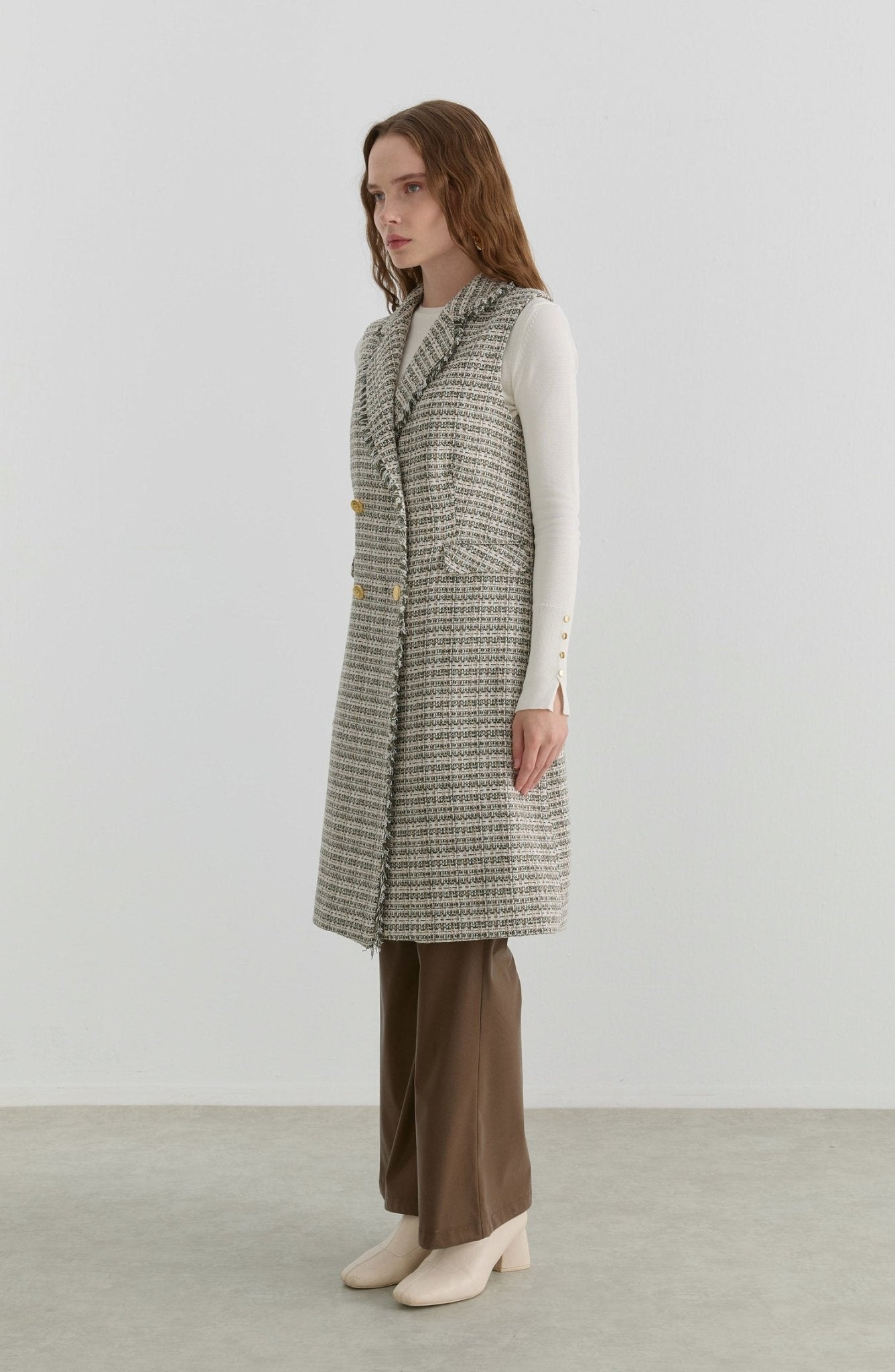 Püsküllü Haki Tüvit Yelek - Fatma Atasoy