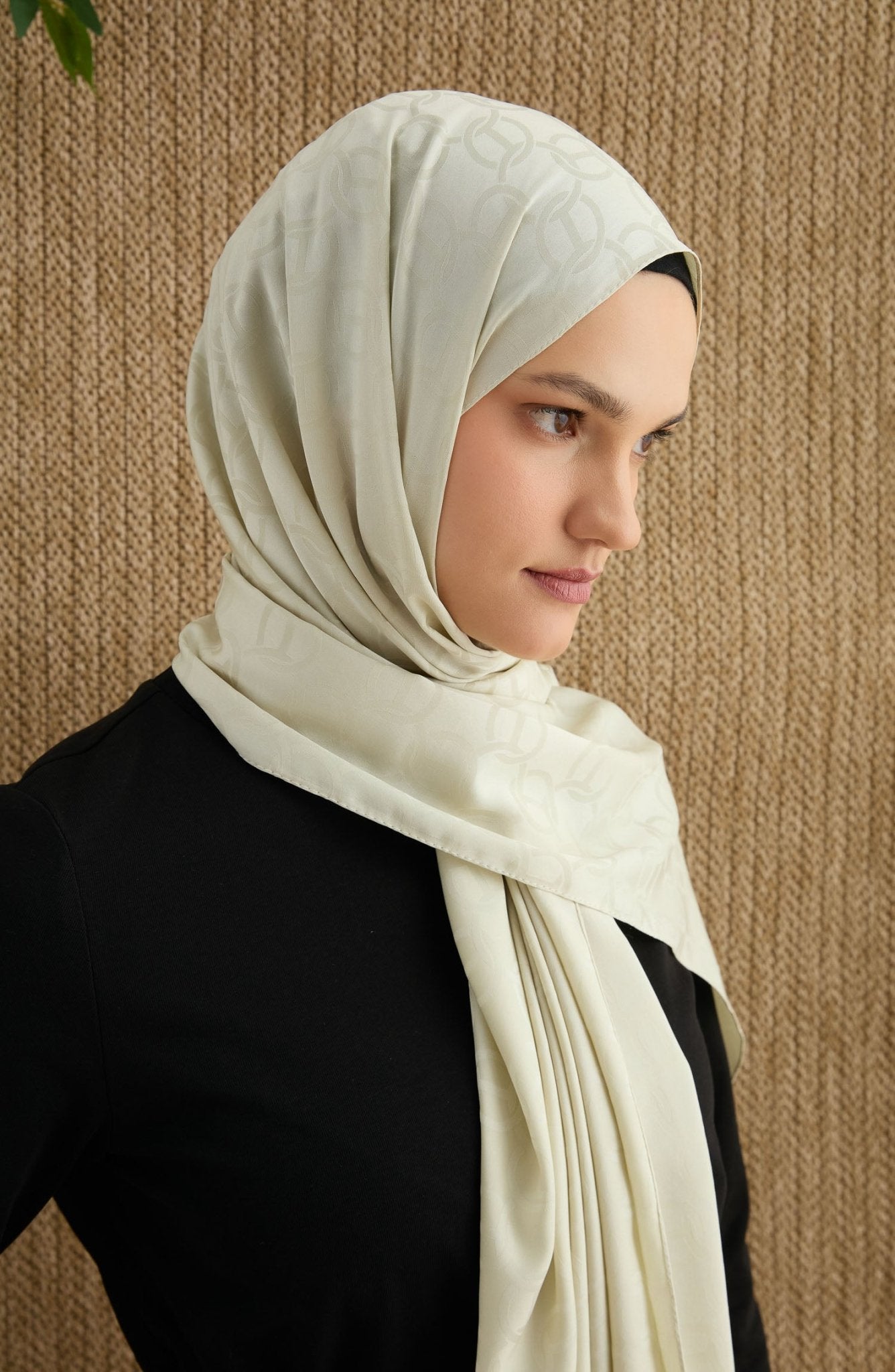 Ring Ekru Jakarlı Şal - Fatma Atasoy