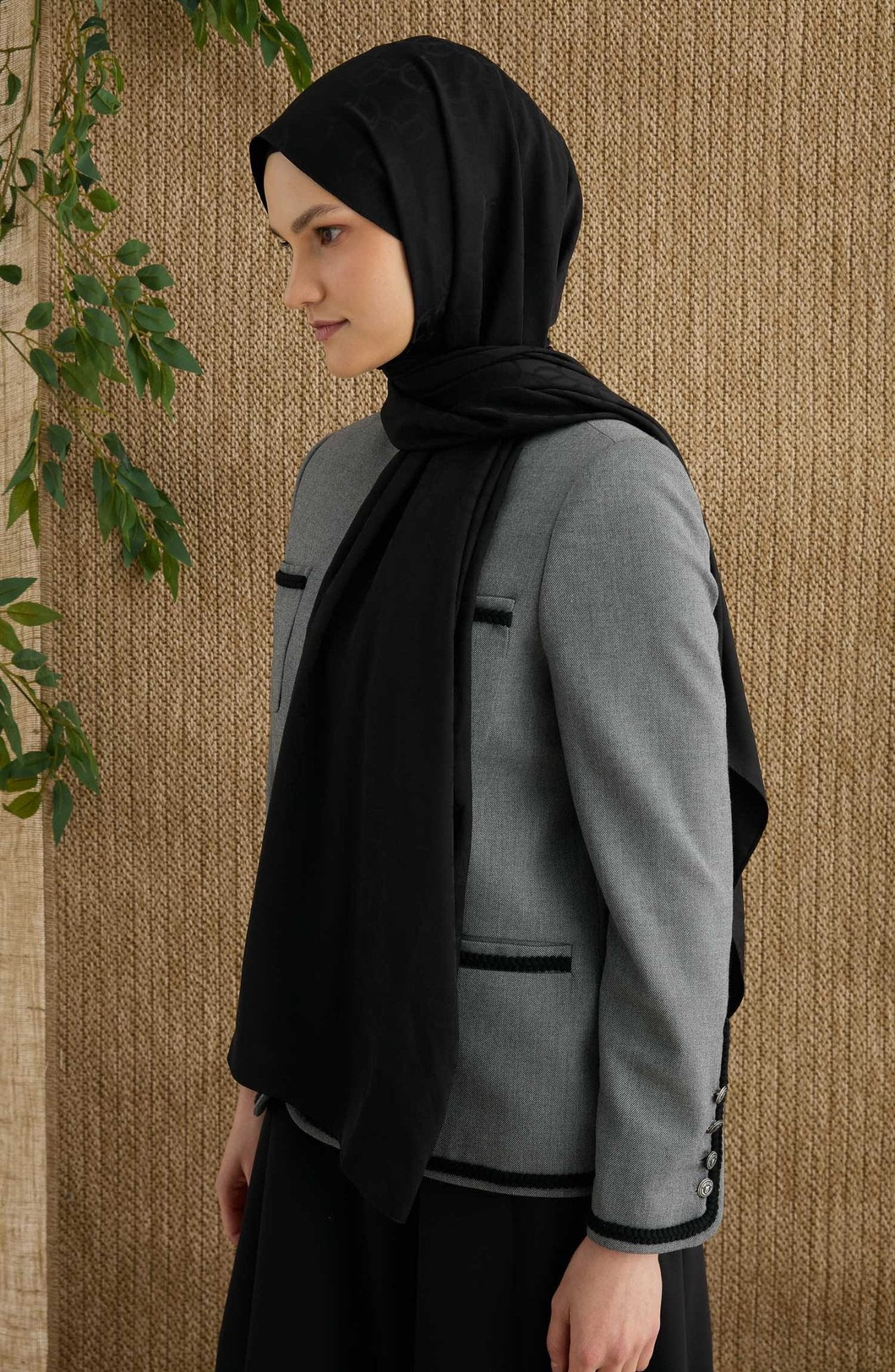 Ring Siyah Jakarlı Şal - Fatma Atasoy