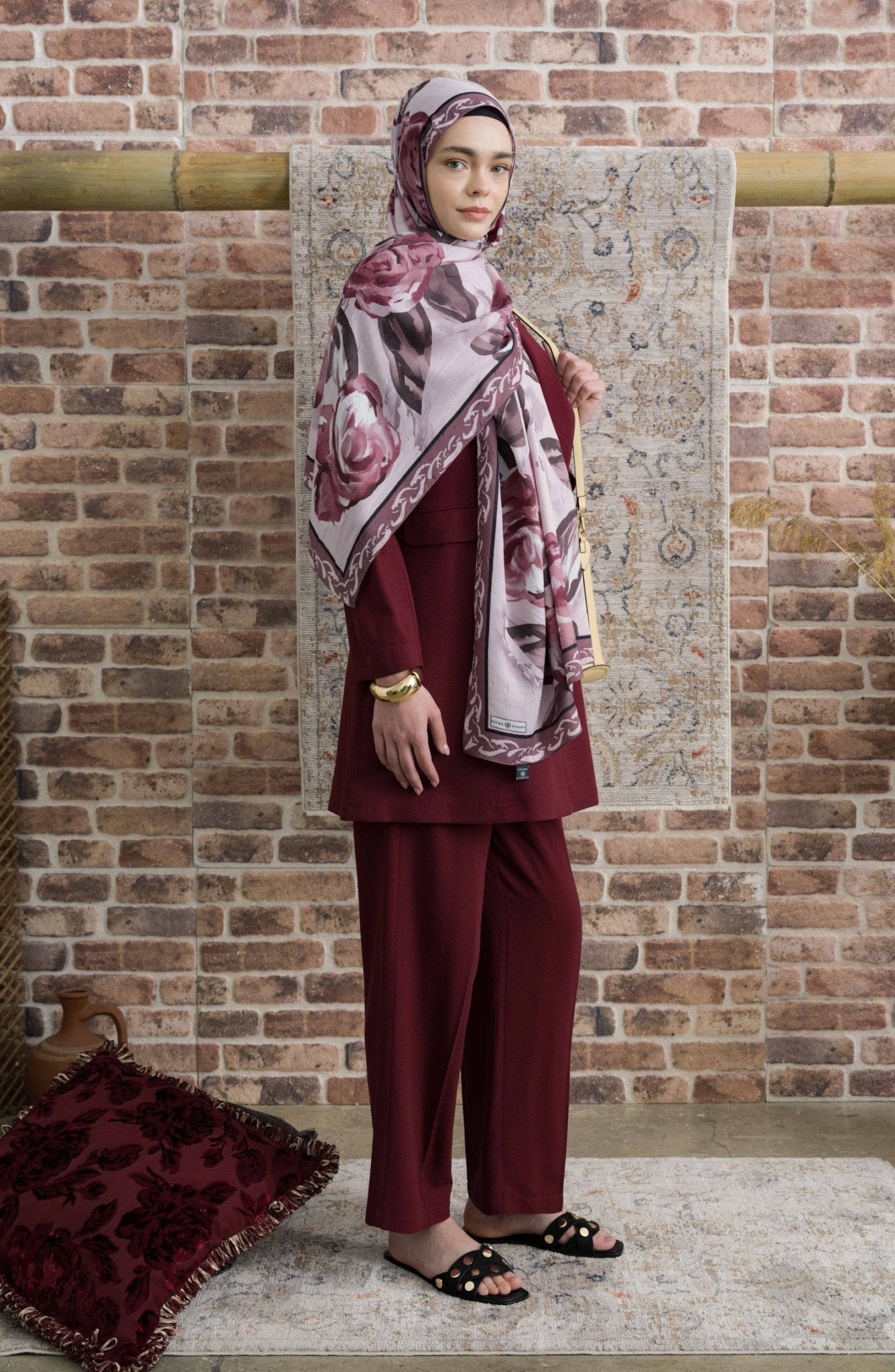 Rose Desenli Soft Pembe Crash Şal - Fatma Atasoy