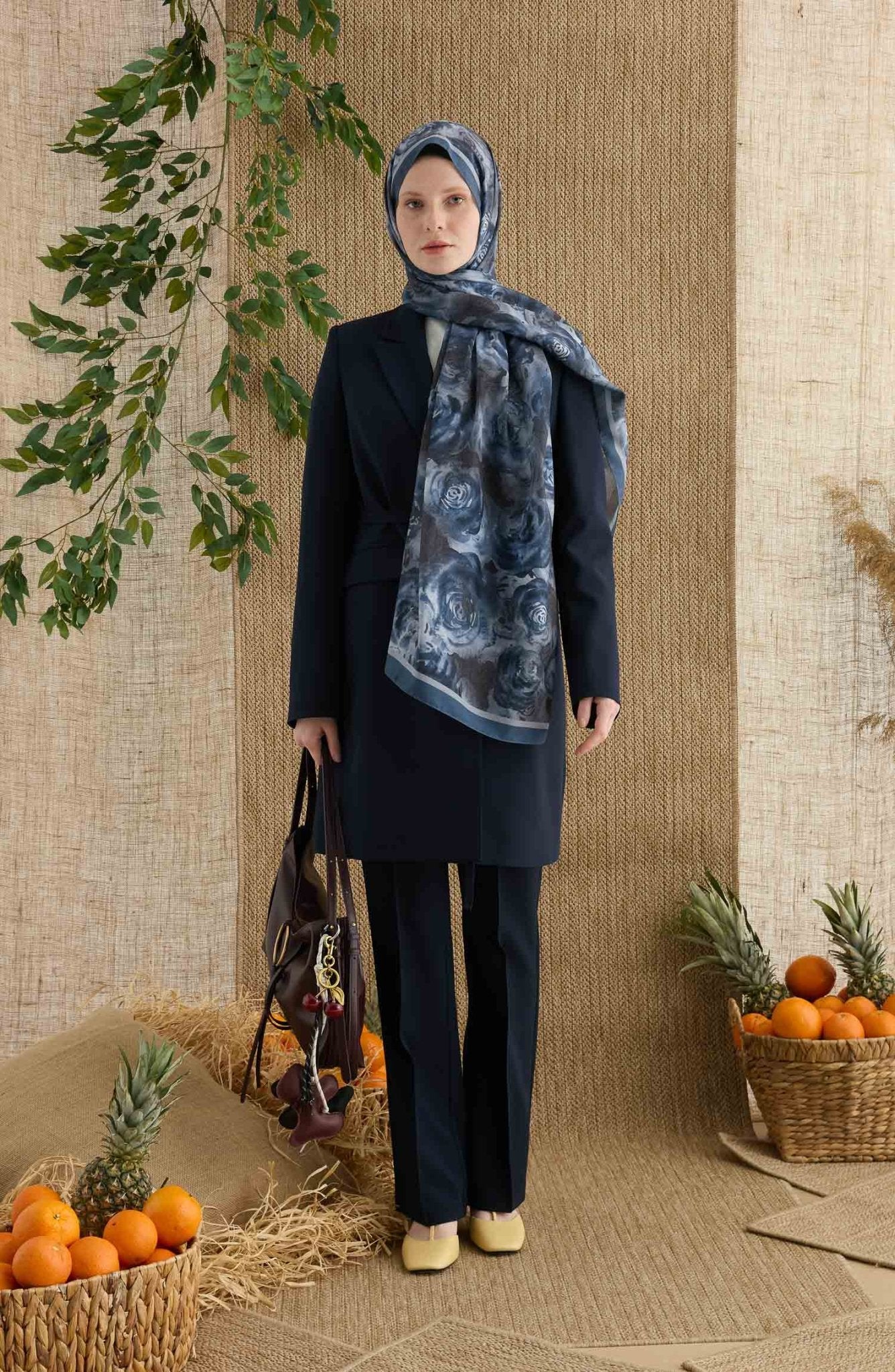 Rose Mavi Desenli Şal - Fatma Atasoy