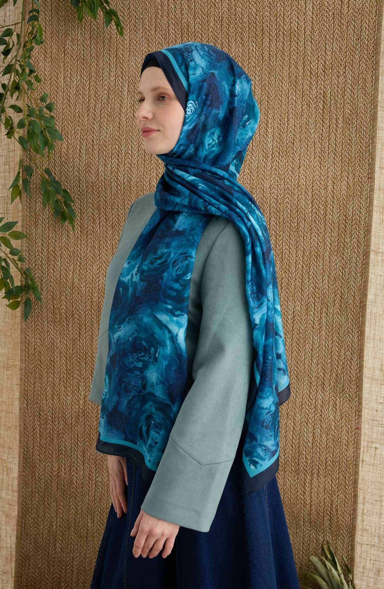 Rose Saks Desenli Şal - Fatma Atasoy