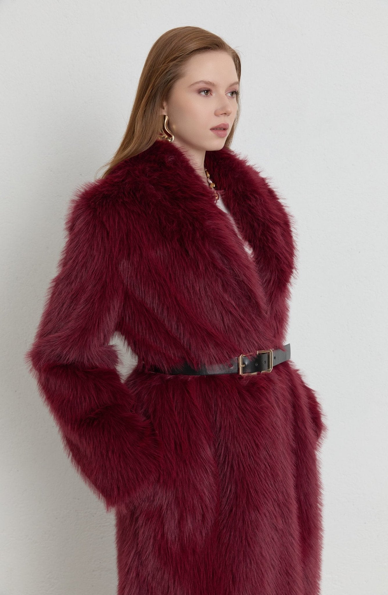 Tüylü Bordo Maksi Kürk Kaban - Fatma Atasoy