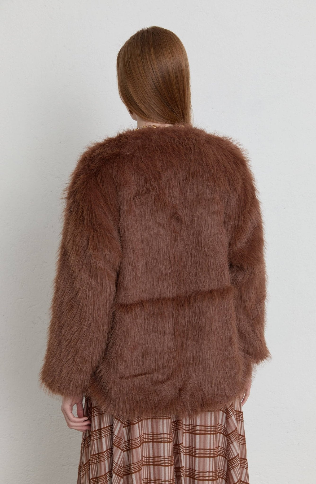 Tüylü Kahverengi Kürk Kaban - Fatma Atasoy