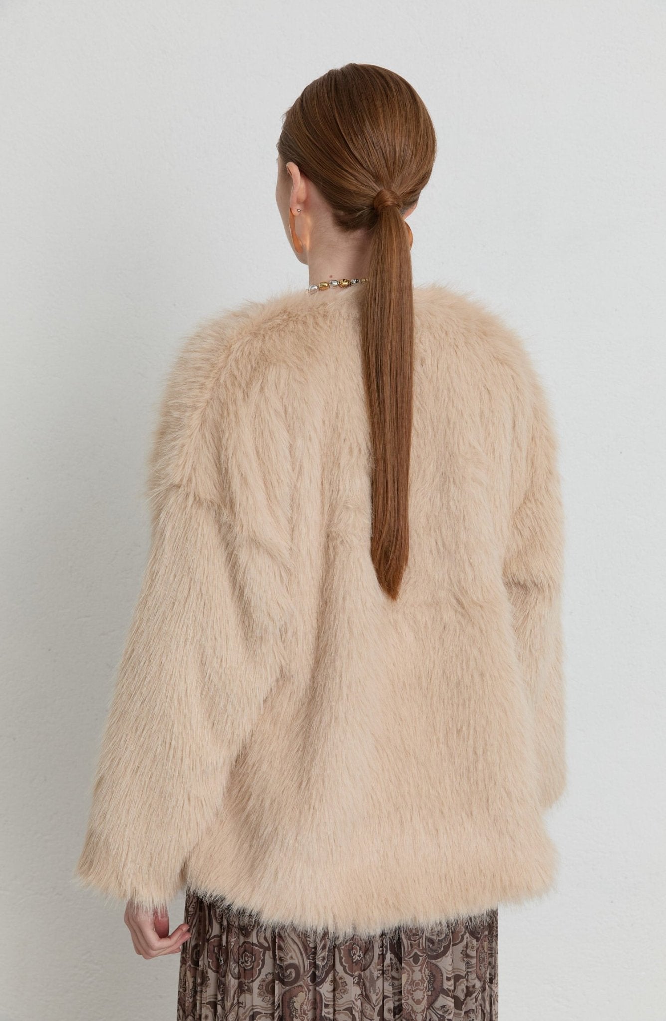 Tüylü Taş Kürk Kaban - Fatma Atasoy