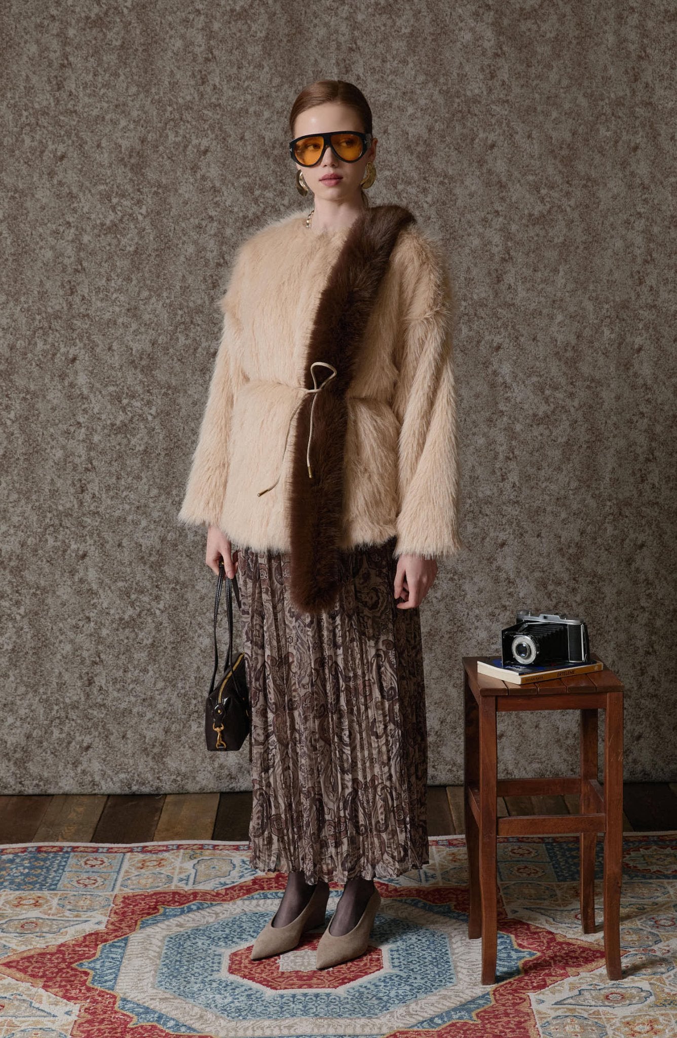 Tüylü Taş Kürk Kaban - Fatma Atasoy