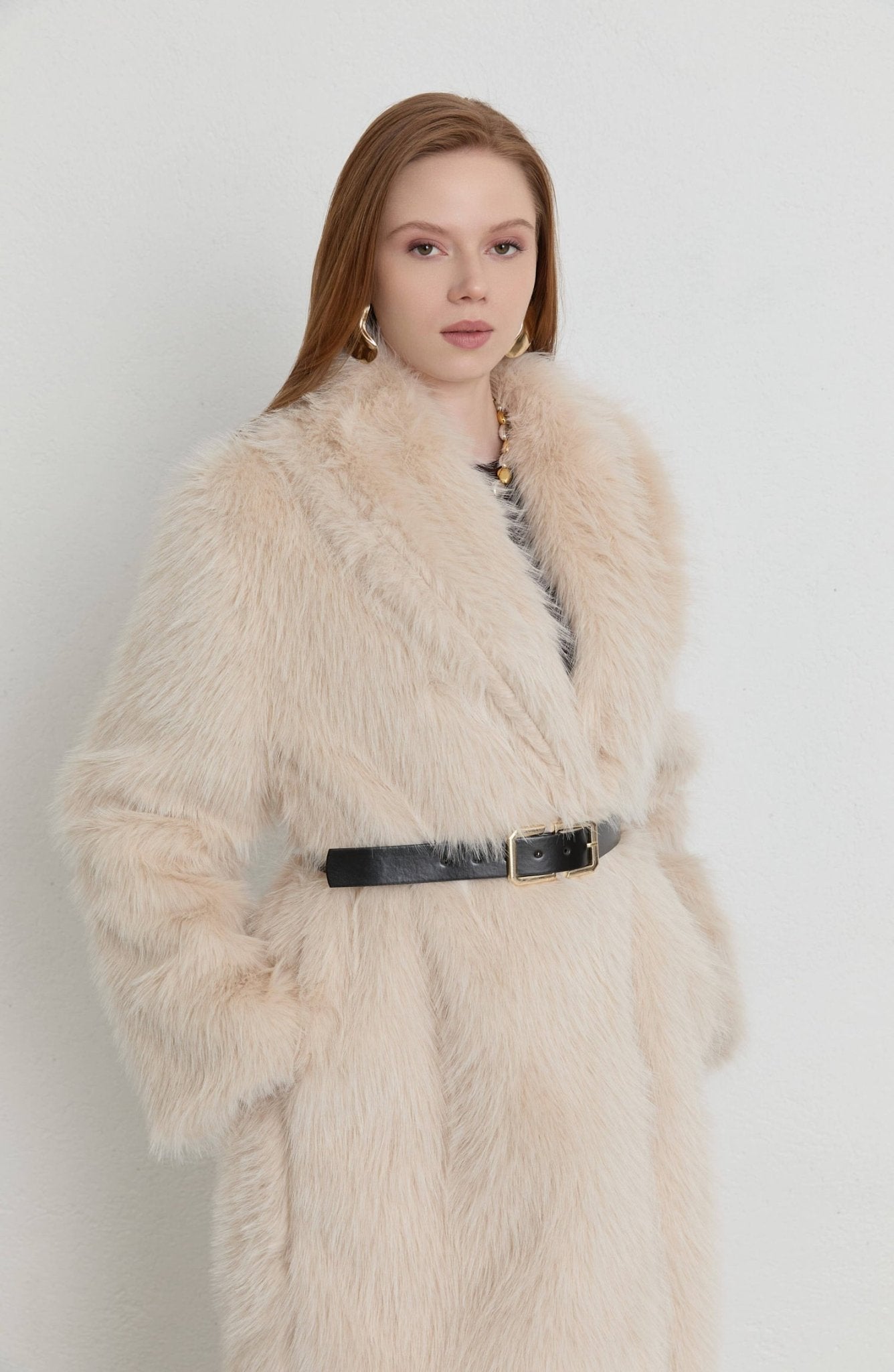 Tüylü Taş Maksi Kürk Kaban - Fatma Atasoy