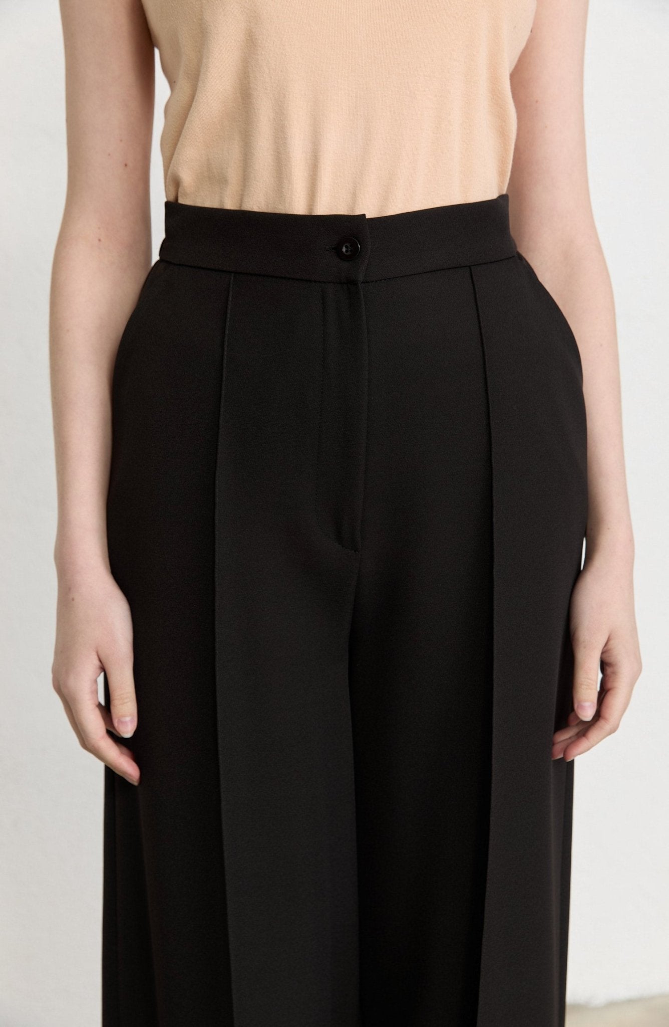 Ütü İzli Siyah Pantolon - Fatma Atasoy