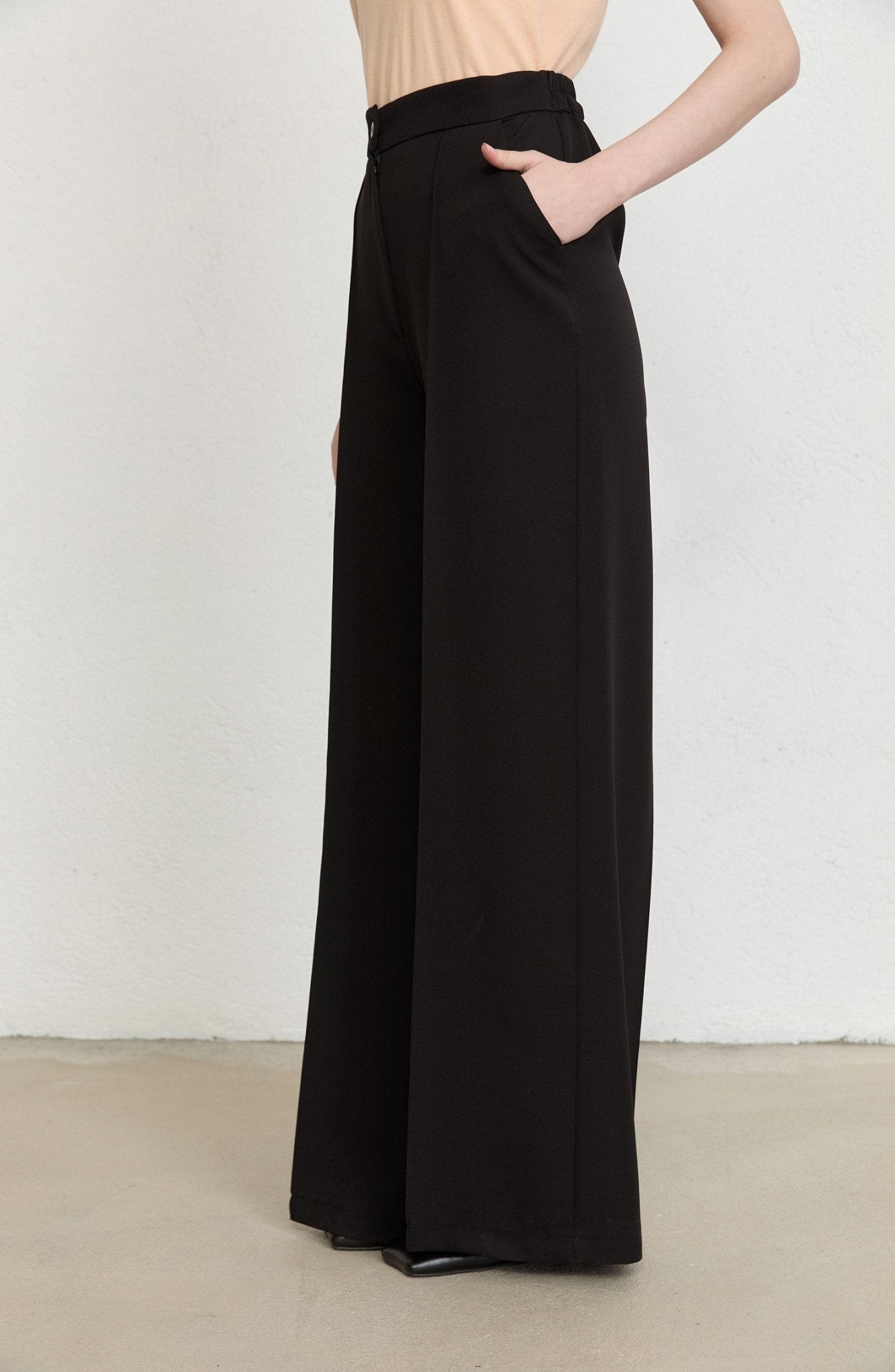 Ütü İzli Siyah Pantolon - Fatma Atasoy