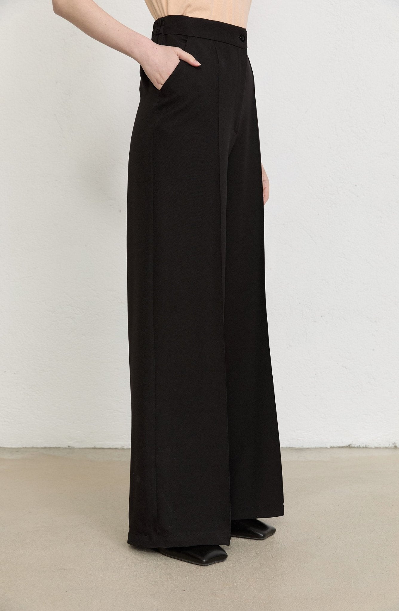 Ütü İzli Siyah Pantolon - Fatma Atasoy