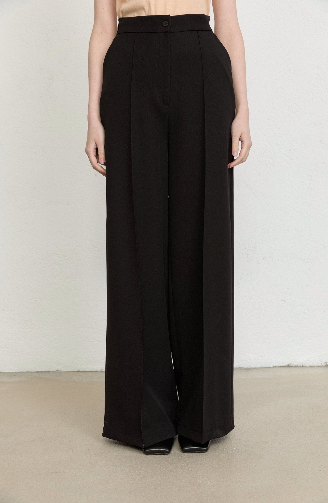 Ütü İzli Siyah Pantolon - Fatma Atasoy