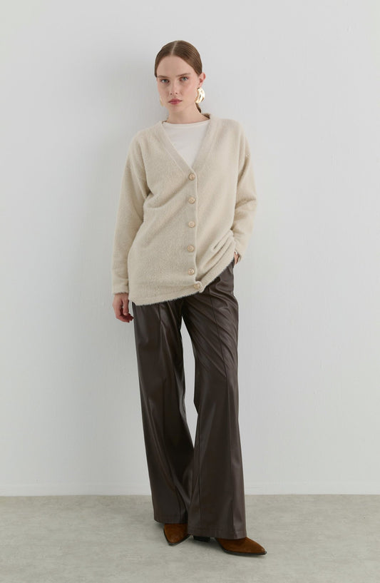 V Yaka Taş Yumoş Triko Hırka - Fatma Atasoy