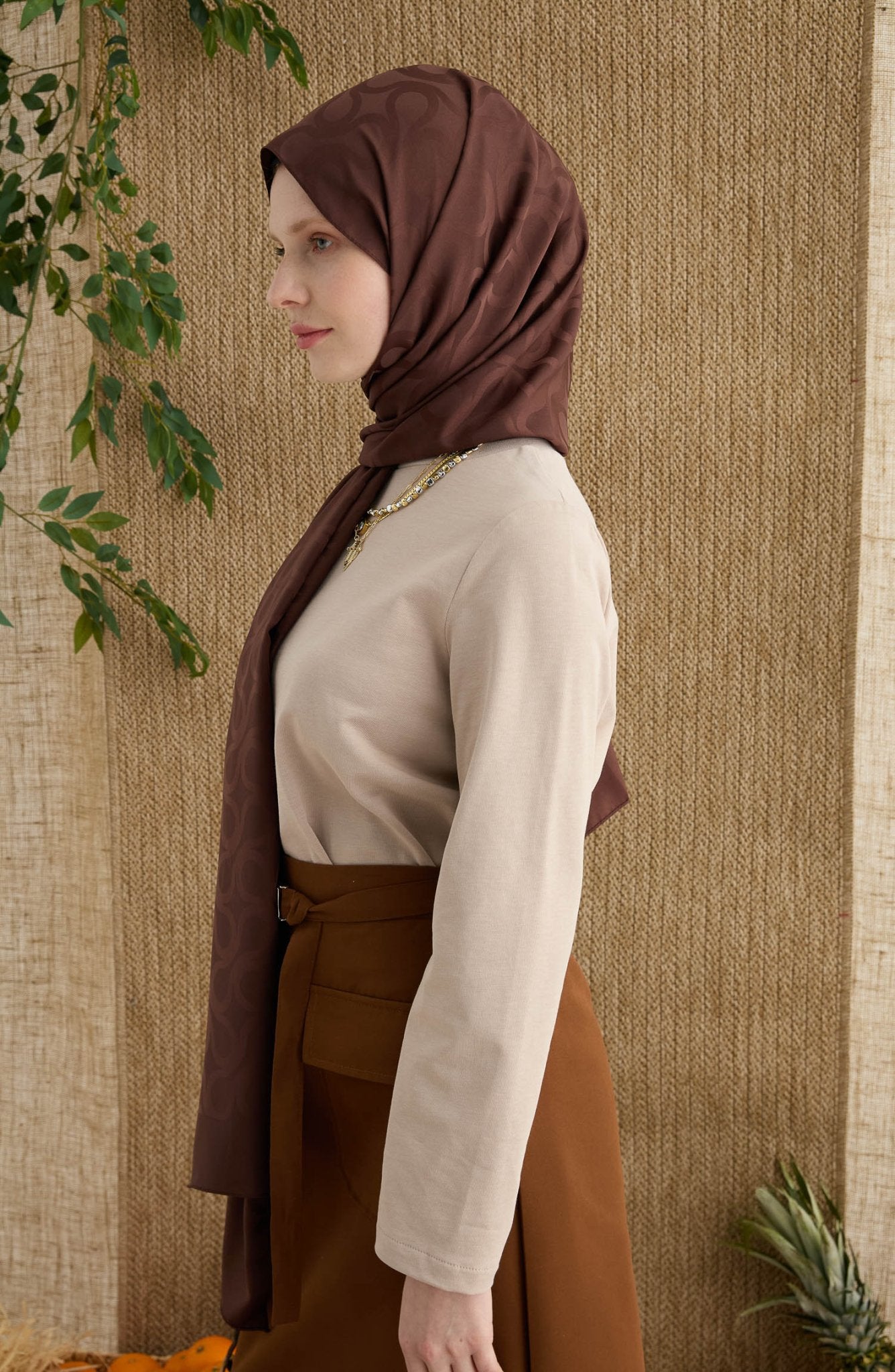 Wave Acı Kahve Jakarlı Şal - Fatma Atasoy