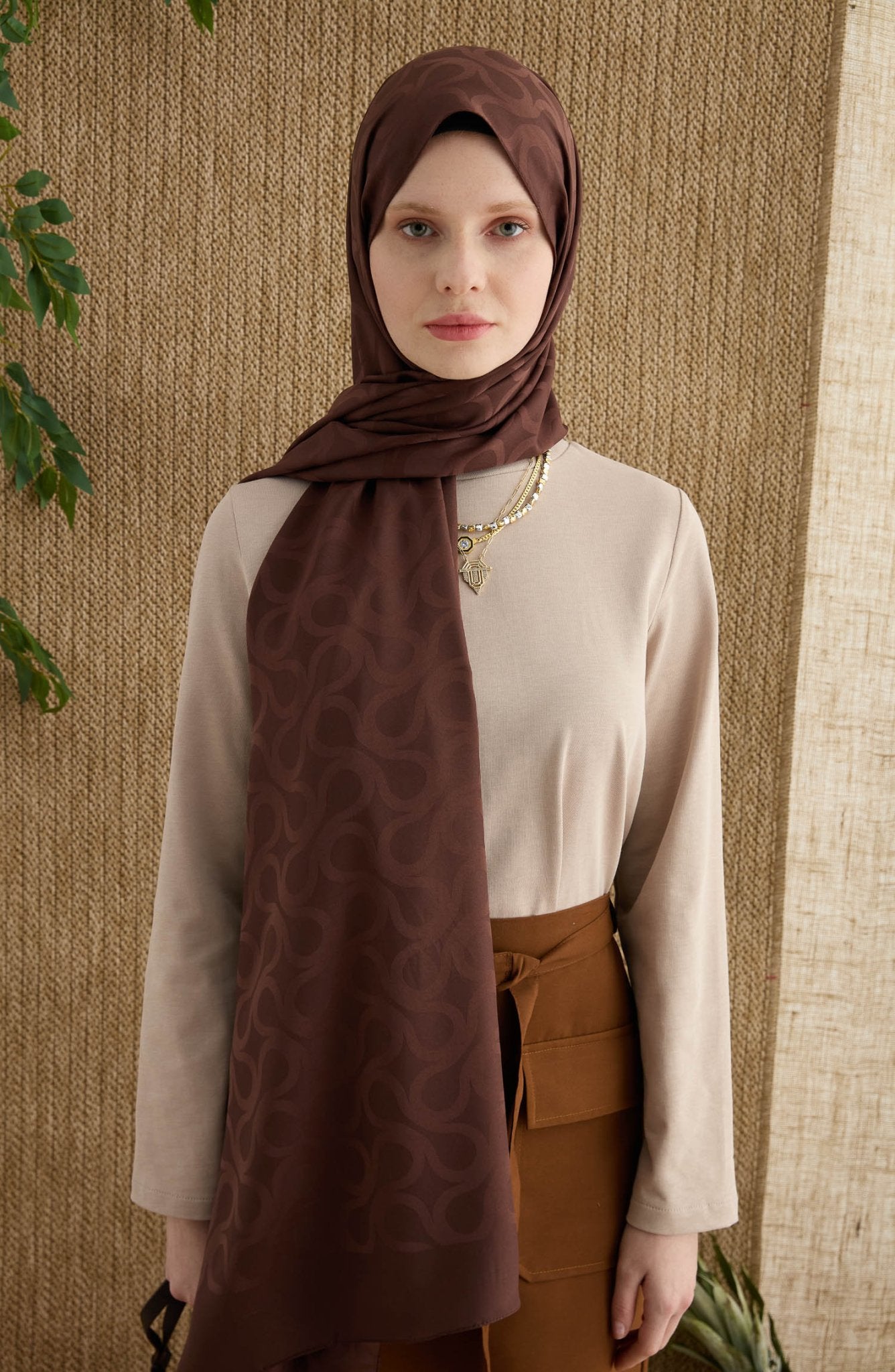 Wave Acı Kahve Jakarlı Şal - Fatma Atasoy