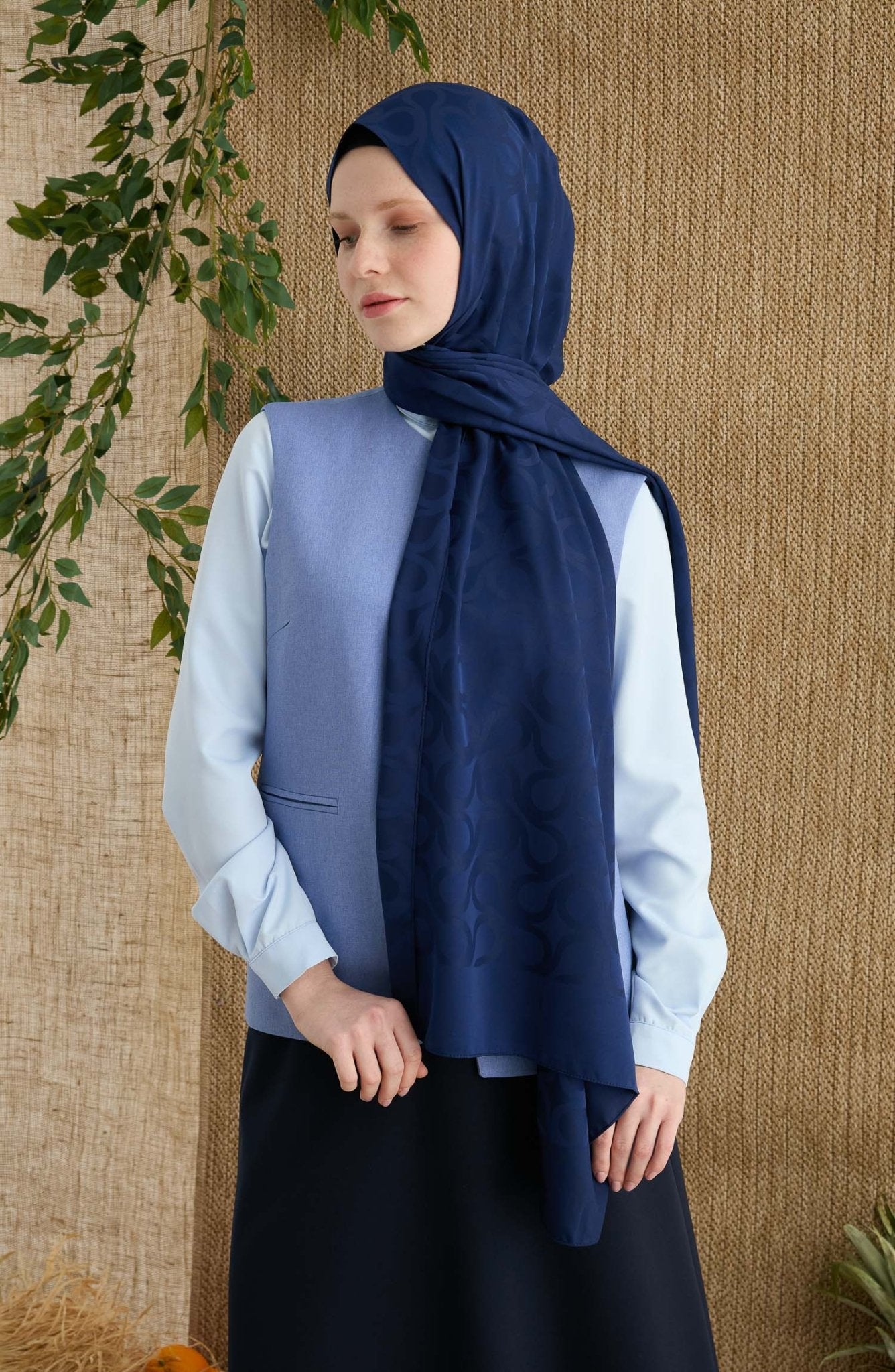 Wave Lacivert Jakarlı Şal - Fatma Atasoy
