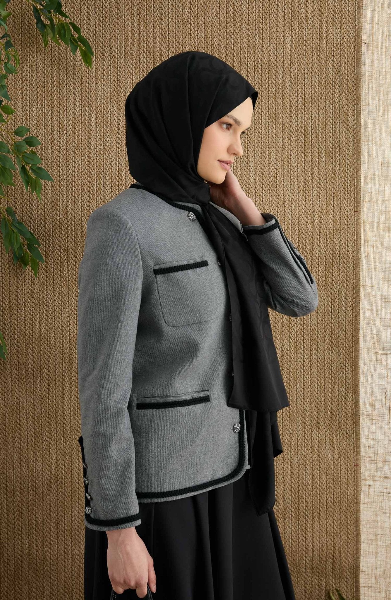 Wave Siyah Jakarlı Şal - Fatma Atasoy