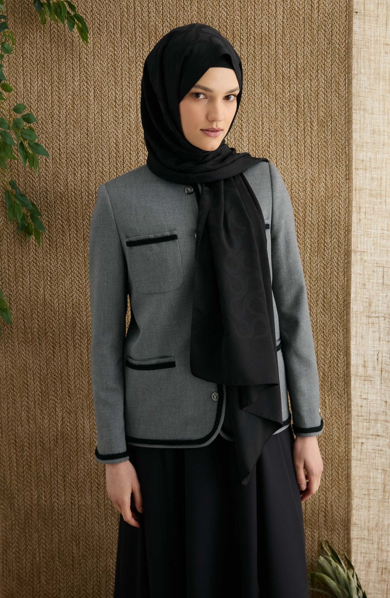 Wave Siyah Jakarlı Şal - Fatma Atasoy