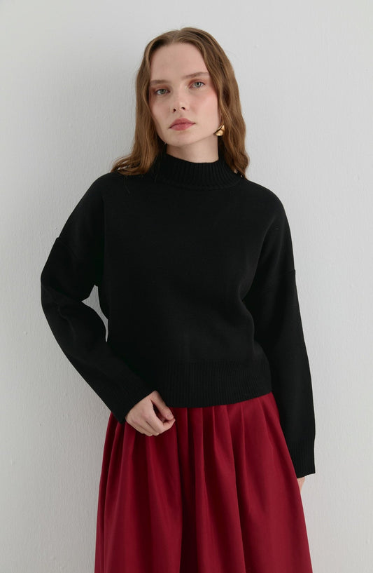 Yarım Balıkçı Siyah Kısa Triko Kazak - Fatma Atasoy