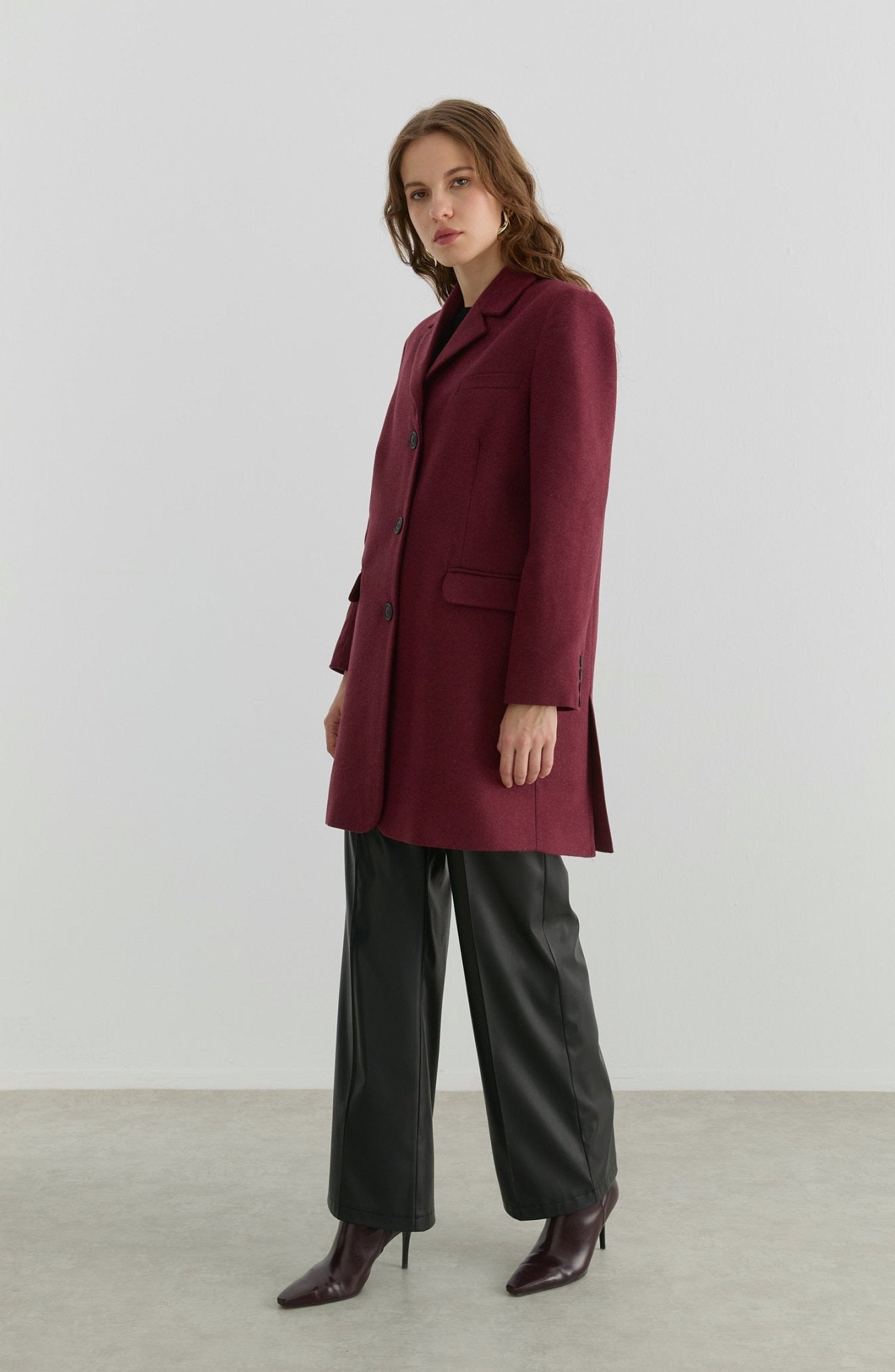 Yırtmaçlı Vişne Kaşe Ceket Kaban - Fatma Atasoy