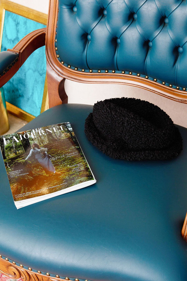 Yün Ressam Siyah Bere - Fatma Atasoy